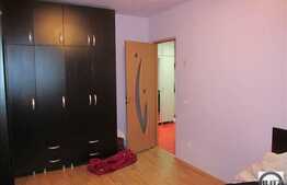 Vanzare 2 camere, 54 mp, balcon, zona Terra! Parcare inclusa!