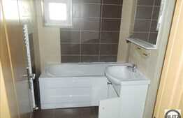 3 camere, 65 mp, decomandat, partial mobilat, zona strazii Lacul Rosu