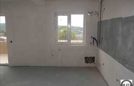 Apartament de vanzare cu 3 camere, 85 mp cu balcon de 14 mp si loc parcare