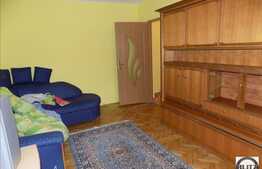 1 camera, 33 mp,  zona strazii Venus