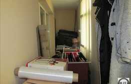 2 camere, 61 mp utili, decomandat, balcon de 12 mp! Zona strazii Florilor!