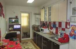 Apartament cu 2 camere, 61 mp utili, balcon inchis de 12 mp! Zona Florilor!