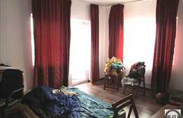 Vanzare 1 camera, 42 mp utili, balcon, decomandat! Zona strazii Stejarului!