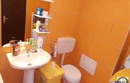 2 camere, 49,6 mp, semidecomandat, mobilat si utilat, zona Calea Baciului!