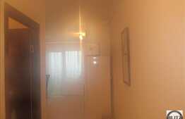 Vanzare 2 camere, 44 mp, balcon, etaj intermediar, zona strazii Florilor!