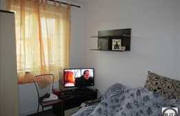 De vanzare 2 camere, 40 mp utili, zona strazii Florilor! Parcare inclusa!