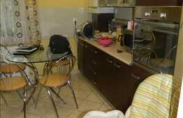 3 camere, 68 mp, decomandat, mobilat complet, zona strazii Lacul Rosu