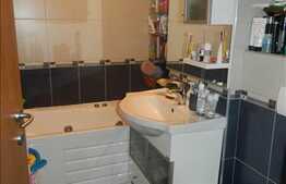 3 camere, 68 mp, decomandat, mobilat complet, zona strazii Lacul Rosu