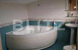 Casa 320 mp, terasa, gradina, garaj, zona Golden Tulip