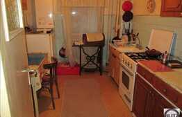 3 camere, 70 mp, decomandat, etaj intermediar, zona stazii Dunarii!