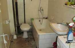 3 camere, 70 mp, decomandat, etaj intermediar, zona stazii Dunarii!