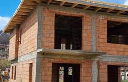 Investitie ! Proiect in executie ! Casa 110 mp utili, teren 460 mp, Dezmir !