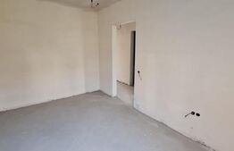 Oportunitate! Casa cu 4 camere, garaj, zona Terra