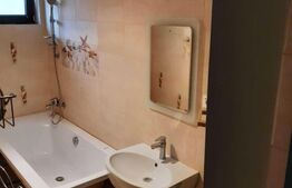 Apartament in vila 4 camere, decomandat, 120 mp si gradina 125 mp, Sub Cetate