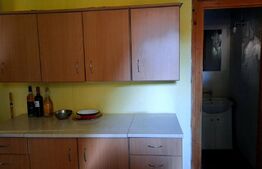 Casa curte comuna, 35 mp utili, zona Semicentrala