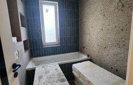 Apartament in vila, 4 camere, 92 mp, gradina de 50 mp, zona Terra