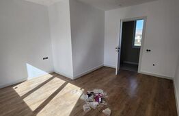 Comision 0%! Apartament in vila, 4 camere, 92 mp, gradina de 50 mp, zona Terra