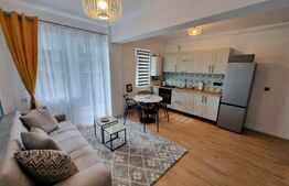 Apartament 3 camere, 52mp, terasa 25mp, parcare, zona Terra