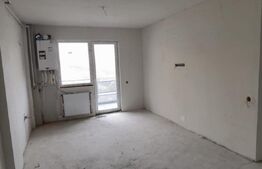 Apartament 3 camere, finisat, 53 mp, CF, parcare, zona Teilor