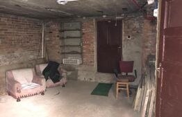 De vanzare, casa in Schei