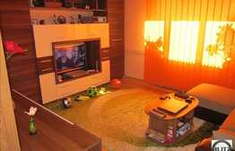 Apartament decomandat cu 3 camere, etaj intermediar