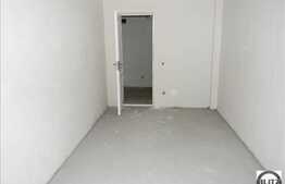 Apartament decomandat cu 3 camere, etaj intermediar