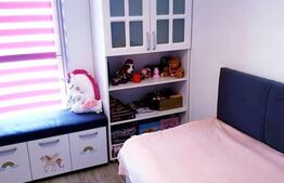 Apartament 3 camere, 75mp, etaj intermediar, parcare, zona Vivo