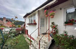 Casa individuala 4 camere 94mp utili, singur in curte, zona Schei