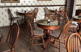 Vila de 12 camere, util 600 mp, teren 1600 mp. in Predeal