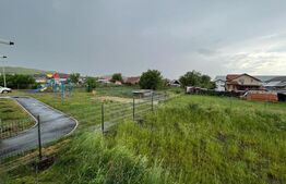 Apartament 3 camere, in bloc nou cu CF, cu gradina de 296 mp