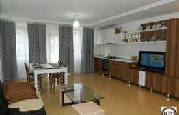 5 camere, 212 mp, garaj, semineu, zona linistita!Oferta-plata in avans pe 6 luni