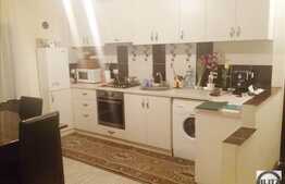 4 camere, 77 mp utili, decomandat, etaj intermediar, zona Farmec