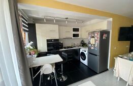 Apartament 3 camere, 63 mp, parcare, zona Sub Cetate 