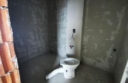 Apartament 3 camere, finisat, 52 mp, semifinisat, zona Teilor