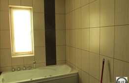 De vanzare 2 camere, 55 mp, balcon, zona strazii Florilor! Imobil nou!