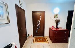 Apartament 3 camere, decomandat, 75 mp utili, balcon, zona Cetatii