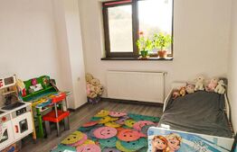 Apartament 4 camere, 120mp, balcon, parcare, zona Stejarului