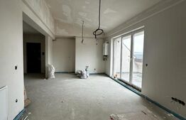 Apartament 3 camere 90 mp, 2 bai, terasa, semifinisat, zona Cetatii