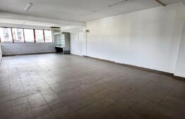 Spatiu comercial la strada, 79mp, zona Subcetate