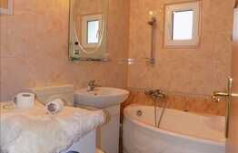 3 camere, 64 mp, semidecomandat, mobilat dragut, zona strazii Scortarilor!