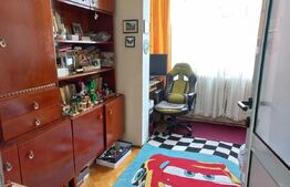 Apartament cu 3 camere, 65 mp, decomandat, zona Casa Piratilor