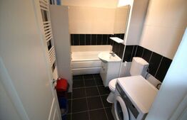 Apartament cu 2 camere decomandate, parcare, Zona Vivo 