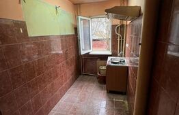 Apartament 2 camere, etaj intermediar, 35 mp, zona Parang 