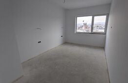 Apartament 3 camere, 75 mp