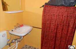 3 camere, 65 mp, decomandat, garaj, zona strazii Aurel Vlaicu