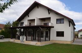 Casa de 500 mp utili cu 1100 mp de teren!