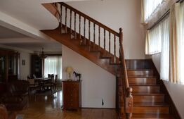 Casa de 500 mp utili cu 1100 mp de teren!