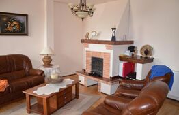 Casa de 500 mp utili cu 1100 mp de teren!