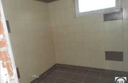 Vanzare mansarda cu 2 camere, 50 mp, zona Terra! Finisata! Parcare inclusa!