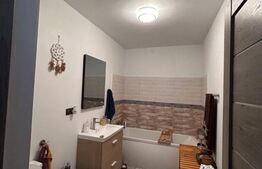 Apartament 3 camere, 2 bai, 75mp, finisat mobilat lux, Sannicoara